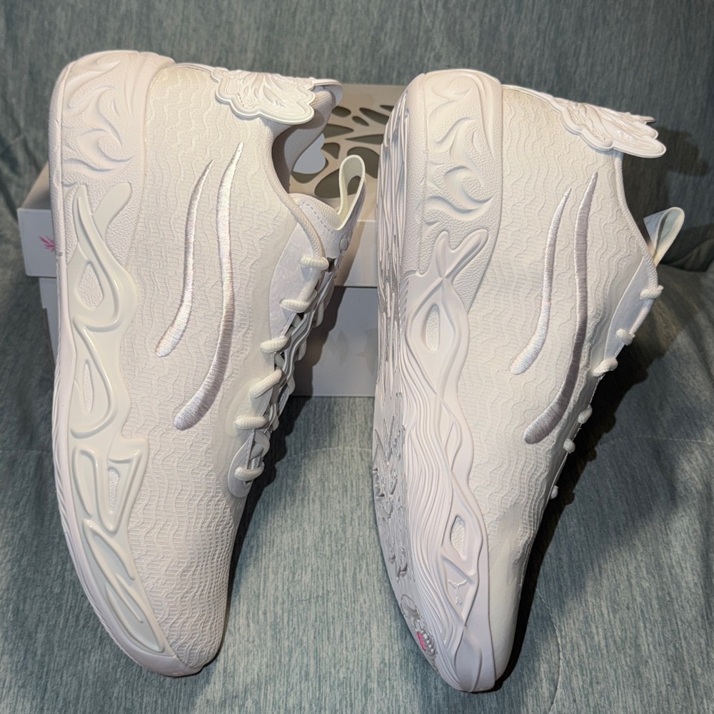 Puma LaMelo Ball MB.04 Lo basketball sneakers in the "Ice White" 10.5 - Picture 16 of 17